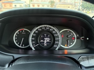รถบ้าน รถมือสอง Honda Accord 2.0 i-VTEC รุ่น EL เกียร์ Auto ปี 2013  โดย หญิงรถบ้าน รถมือสองขอนแก่น ราคาถูก ผ่อนสบาย