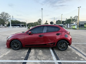 รถบ้าน รถมือสอง Mazda2 Hatchback 1.3 SkyActiv-G High Connect เกียร์ Auto ปี 2016 โดย หญิงรถบ้าน รถมือสองขอนแก่น ราคาถูก ผ่อนสบาย