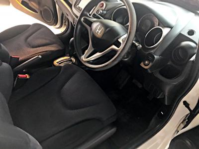 รถบ้าน รถมือสอง Honda Jazz 1.5 i-VTEC รุ่น V เกียร์ Auto ปี 2008 โดย หญิงรถบ้าน รถมือสองขอนแก่น ราคาถูก ผ่อนสบาย