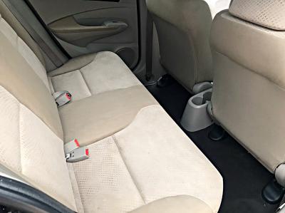 รถบ้าน รถมือสอง Honda City 1.5 i-VTEC รุ่น V เกียร์ Auto ปี 2011  โดย หญิงรถบ้าน รถมือสองขอนแก่น ราคาถูก ผ่อนสบาย