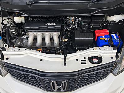 รถบ้าน รถมือสอง Honda Jazz 1.5 i-VTEC รุ่น V เกียร์ Auto ปี 2011  โดย หญิงรถบ้าน รถมือสองขอนแก่น ราคาถูก ผ่อนสบาย