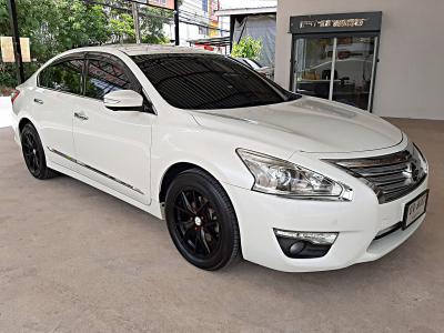 รถบ้าน รถมือสอง Nissan Teana 2.0 รุ่น XL เกียร์ Auto ปี 2013 โดย หญิงรถบ้าน รถมือสองขอนแก่น ราคาถูก ผ่อนสบาย