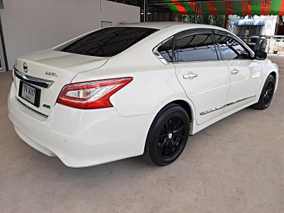 รถบ้าน รถมือสอง Nissan Teana 2.0 รุ่น XL เกียร์ Auto ปี 2013 โดย หญิงรถบ้าน รถมือสองขอนแก่น ราคาถูก ผ่อนสบาย