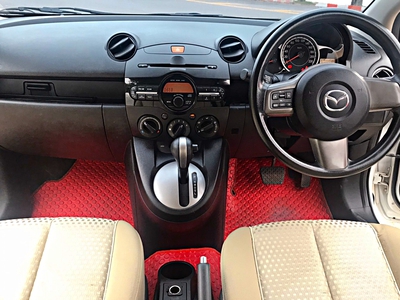 รถบ้าน รถมือสอง Mazda 2 1.5 Elegance Spirit  เกียร์ Auto ปี 2013 โดย หญิงรถบ้าน รถมือสองขอนแก่น ราคาถูก ผ่อนสบาย