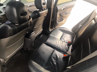 รถบ้าน รถมือสอง Honda Civic 1.8 i-VTEC เกียร์ Auto ปี 2010  โดย หญิงรถบ้าน รถมือสองขอนแก่น ราคาถูก ผ่อนสบาย