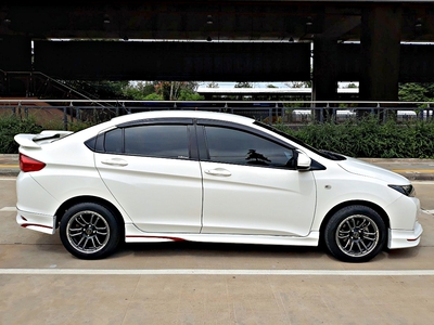 รถบ้าน รถมือสอง All New Honda City 1.5 i-VTEC เกียร์ Auto ปี 2015 โดย หญิงรถบ้าน รถมือสองขอนแก่น ราคาถูก ผ่อนสบาย