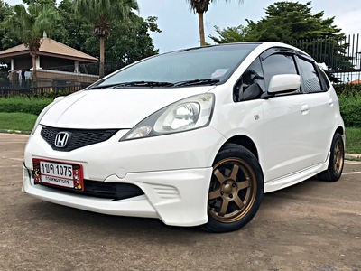 รถบ้าน รถมือสอง Honda Jazz 1.5 i-VTEC รุ่น V เกียร์ Auto ปี 2008  โดย หญิงรถบ้าน รถมือสองขอนแก่น ราคาถูก ผ่อนสบาย
