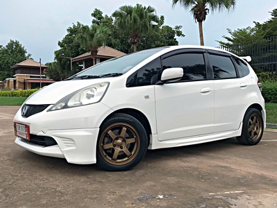 รถบ้าน รถมือสอง Honda Jazz 1.5 i-VTEC รุ่น V เกียร์ Auto ปี 2008  โดย หญิงรถบ้าน รถมือสองขอนแก่น ราคาถูก ผ่อนสบาย