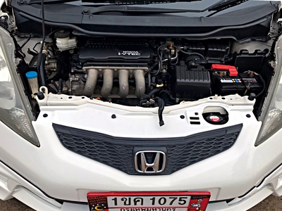 รถบ้าน รถมือสอง Honda Jazz 1.5 i-VTEC รุ่น V เกียร์ Auto ปี 2008  โดย หญิงรถบ้าน รถมือสองขอนแก่น ราคาถูก ผ่อนสบาย