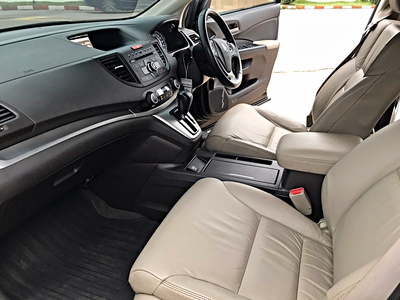 รถบ้าน รถมือสอง Honda CR-V 2.0 รุ่น E เกียร์ Auto 4WD ปี 2014 โดย หญิงรถบ้าน รถมือสองขอนแก่น ราคาถูก ผ่อนสบาย
