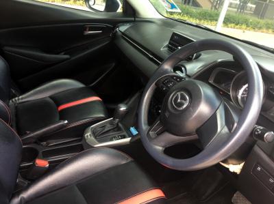 รถบ้าน รถมือสอง Mazda2 Hatchback 1.3 SkyActiv-G ปี 2015 โดย หญิงรถบ้าน รถมือสองขอนแก่น ราคาถูก ผ่อนสบาย