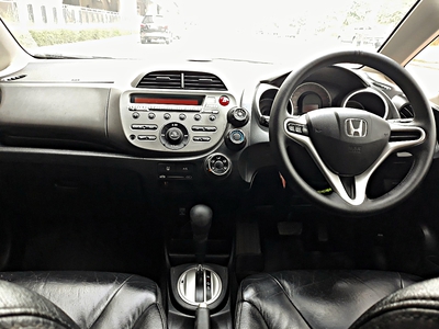 รถบ้าน รถมือสอง Honda Jazz 1.5 i-VTEC รุ่น SV เกียร์ Auto ปี 2011 โดย หญิงรถบ้าน รถมือสองขอนแก่น ราคาถูก ผ่อนสบาย