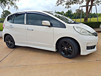รถบ้าน รถมือสอง Honda Jazz 1.5 i-VTEC รุ่น SV เกียร์ Auto ปี 2011 โดย หญิงรถบ้าน รถมือสองขอนแก่น ราคาถูก ผ่อนสบาย