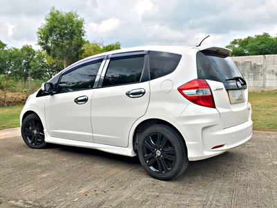 รถบ้าน รถมือสอง Honda Jazz 1.5 i-VTEC รุ่น SV เกียร์ Auto ปี 2011 โดย หญิงรถบ้าน รถมือสองขอนแก่น ราคาถูก ผ่อนสบาย
