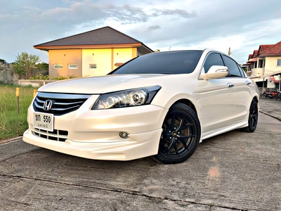 รถบ้าน รถมือสอง Honda Accord 2.0 i-VTEC รุ่น E เกียร์ Auto ปี 2554 โดย หญิงรถบ้าน รถมือสองขอนแก่น ราคาถูก ผ่อนสบาย