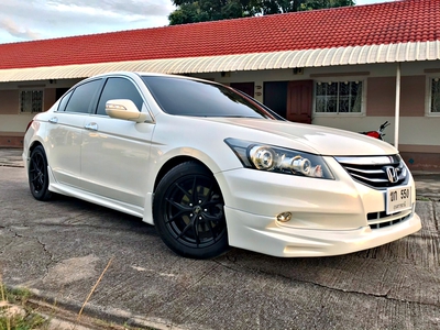 รถบ้าน รถมือสอง Honda Accord 2.0 i-VTEC รุ่น E เกียร์ Auto ปี 2554 โดย หญิงรถบ้าน รถมือสองขอนแก่น ราคาถูก ผ่อนสบาย