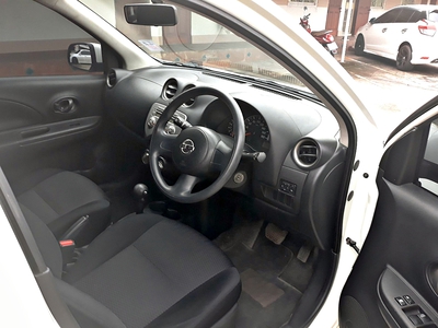รถบ้าน รถมือสอง Nissan March 1.2 รุ่น E เกียร์ Auto ปี 2013 โดย หญิงรถบ้าน รถมือสองขอนแก่น ราคาถูก ผ่อนสบาย