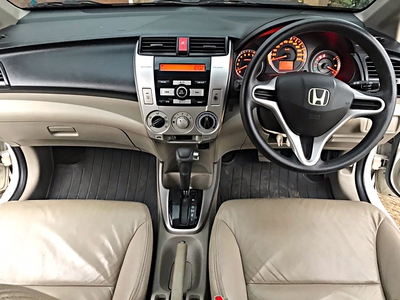 รถบ้าน รถมือสอง Honda City 1.5 i-VTEC รุ่น V เกียร์ Auto ปี 2010  โดย หญิงรถบ้าน รถมือสองขอนแก่น ราคาถูก ผ่อนสบาย