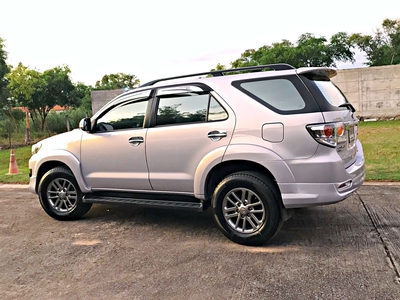 รถบ้าน รถมือสอง Toyota Fortuner 3.0 V 2WD 50 Anniversary เกียร์ Auto ปี 2012  โดย หญิงรถบ้าน รถมือสองขอนแก่น ราคาถูก ผ่อนสบาย
