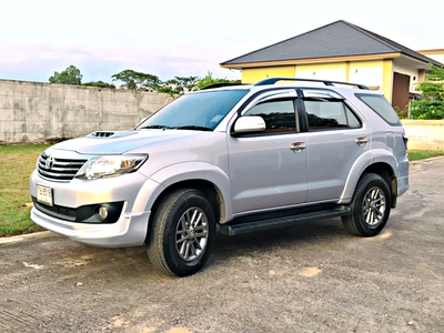 รถบ้าน รถมือสอง Toyota Fortuner 3.0 V 2WD 50 Anniversary เกียร์ Auto ปี 2012  โดย หญิงรถบ้าน รถมือสองขอนแก่น ราคาถูก ผ่อนสบาย