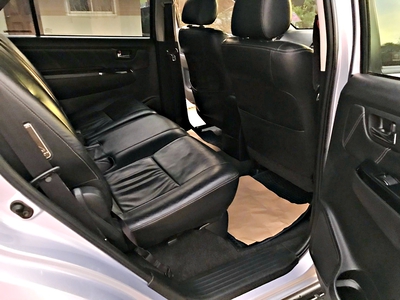 รถบ้าน รถมือสอง Toyota Fortuner 3.0 V 2WD 50 Anniversary เกียร์ Auto ปี 2012  โดย หญิงรถบ้าน รถมือสองขอนแก่น ราคาถูก ผ่อนสบาย