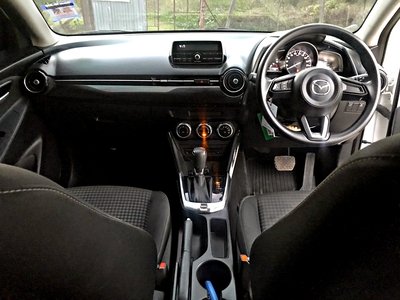 รถบ้าน รถมือสอง Mazda2 Hatchback 1.3 SkyActiv-G เกียร์ Auto ปี 2017 โดย หญิงรถบ้าน รถมือสองขอนแก่น ราคาถูก ผ่อนสบาย