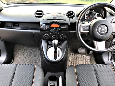 รถบ้าน รถมือสอง Mazda 2 Spirit Sports 1.5 เกียร์ Auto ปี 2013 โดย หญิงรถบ้าน รถมือสองขอนแก่น ราคาถูก ผ่อนสบาย