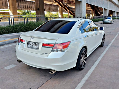 รถบ้าน รถมือสอง Honda Accord 2.0 i-VTEC รุ่น E เกียร์ Auto ปี 2011 โดย หญิงรถบ้าน รถมือสองขอนแก่น ราคาถูก ผ่อนสบาย