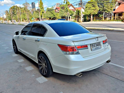 รถบ้าน รถมือสอง Honda Accord 2.0 i-VTEC รุ่น E เกียร์ Auto ปี 2011 โดย หญิงรถบ้าน รถมือสองขอนแก่น ราคาถูก ผ่อนสบาย