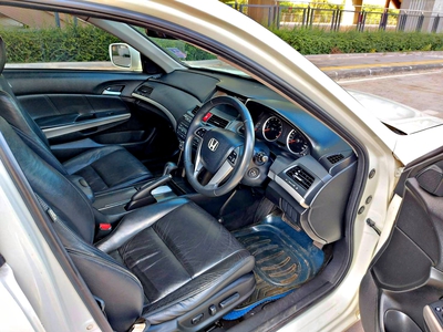 รถบ้าน รถมือสอง Honda Accord 2.0 i-VTEC รุ่น E เกียร์ Auto ปี 2011 โดย หญิงรถบ้าน รถมือสองขอนแก่น ราคาถูก ผ่อนสบาย