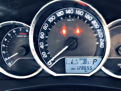 รถบ้าน รถมือสอง All New Toyota  Corolla Alits 1.8 รุ่น ESPORT เกียร์ Auto ปี 2014 โดย หญิงรถบ้าน รถมือสองขอนแก่น ราคาถูก ผ่อนสบาย