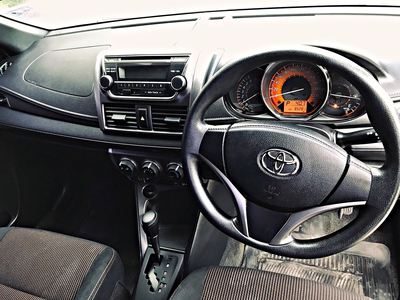 รถบ้าน รถมือสอง Toyota Yaris 1.2 รุ่น J เกียร์ Auto ปี 2014 โดย หญิงรถบ้าน รถมือสองขอนแก่น ราคาถูก ผ่อนสบาย