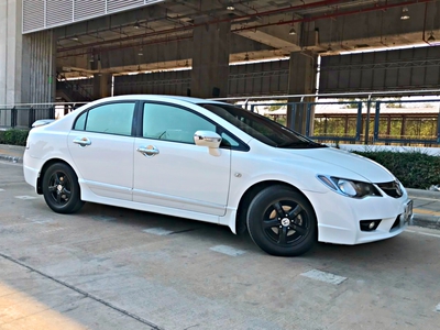 รถบ้าน รถมือสอง Honda Civic 1.8 i-VTEC รุ่น E เกียร์ Auto ปี 2010 โดย หญิงรถบ้าน รถมือสองขอนแก่น ราคาถูก ผ่อนสบาย