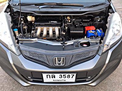 รถบ้าน รถมือสอง Honda Jazz 1.5 i-VTEC รุ่น V เกียร์ Auto ปี 2012 โดย หญิงรถบ้าน รถมือสองขอนแก่น ราคาถูก ผ่อนสบาย