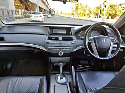 รถบ้าน รถมือสอง Honda Accord 2.0 i-VTEC รุ่น E เกียร์ Auto ปี 2012 Gen8 Minor Change โดย หญิงรถบ้าน รถมือสองขอนแก่น ราคาถูก ผ่อนสบาย