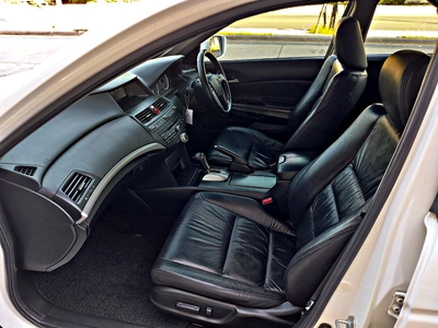 รถบ้าน รถมือสอง Honda Accord 2.0 i-VTEC รุ่น E เกียร์ Auto ปี 2012 Gen8 Minor Change โดย หญิงรถบ้าน รถมือสองขอนแก่น ราคาถูก ผ่อนสบาย