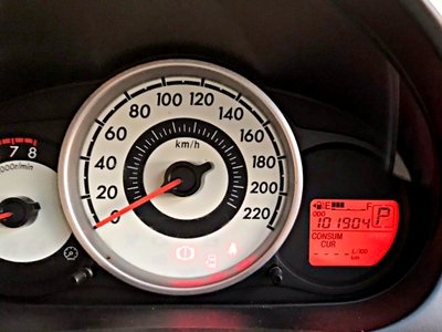 รถบ้าน รถมือสอง Mazda 2 1.5 Elegance Spirit เกียร์ Auto ปี 2011 โดย หญิงรถบ้าน รถมือสองขอนแก่น ราคาถูก ผ่อนสบาย