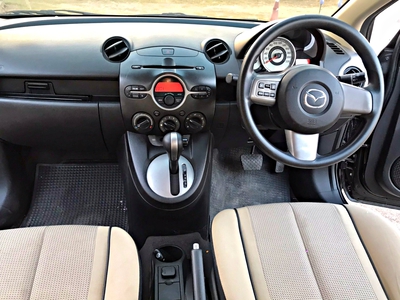 รถบ้าน รถมือสอง Mazda 2 1.5 Elegance Spirit เกียร์ Auto ปี 2011 โดย หญิงรถบ้าน รถมือสองขอนแก่น ราคาถูก ผ่อนสบาย