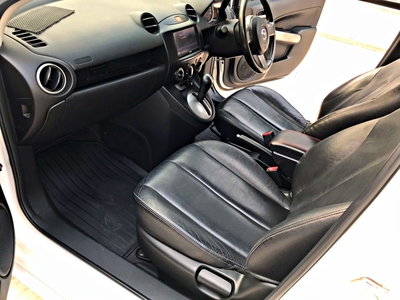 รถบ้าน รถมือสอง Mazda 2 1.5 Elegance Maxx เกียร์ Auto ปี 2013 โดย หญิงรถบ้าน รถมือสองขอนแก่น ราคาถูก ผ่อนสบาย
