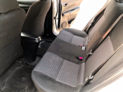 รถบ้าน รถมือสอง Toyota Yaris Ativ 1.2 รุ่น E เกียร์ Auto ปี 2017  โดย หญิงรถบ้าน รถมือสองขอนแก่น ราคาถูก ผ่อนสบาย