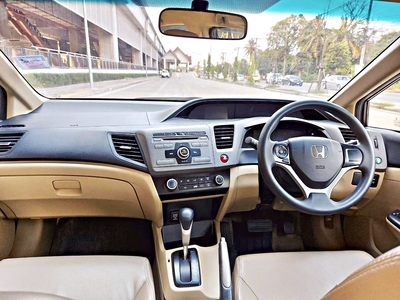 รถบ้าน รถมือสอง Honda Civic 1.8 i-VTEC รุ่น E เกียร์ Auto ปี 2013 โดย หญิงรถบ้าน รถมือสองขอนแก่น ราคาถูก ผ่อนสบาย