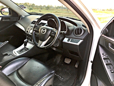 รถบ้าน รถมือสอง Mazda 3 Maxx Sport S/R MZR 2.0 เกียร์ Auto ปี 2012  โดย หญิงรถบ้าน รถมือสองขอนแก่น ราคาถูก ผ่อนสบาย