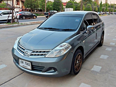 รถบ้าน รถมือสอง Nissan Tiida Latio 1.6 รุ่น B เกียร์ Auto ปี 2010  โดย หญิงรถบ้าน รถมือสองขอนแก่น ราคาถูก ผ่อนสบาย