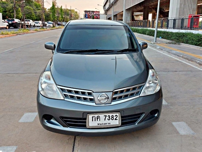 รถบ้าน รถมือสอง Nissan Tiida Latio 1.6 รุ่น B เกียร์ Auto ปี 2010  โดย หญิงรถบ้าน รถมือสองขอนแก่น ราคาถูก ผ่อนสบาย