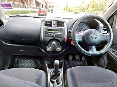 รถบ้าน รถมือสอง Nissan Almera 1.2 รุ่น E เกียร์ MT ปี 2013 โดย หญิงรถบ้าน รถมือสองขอนแก่น ราคาถูก ผ่อนสบาย