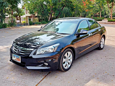 รถบ้าน รถมือสอง Honda Accord 2.0 i-VTEC รุ่น E เกียร์ Auto ปี 2011 Gen8 Minor Change โดย หญิงรถบ้าน รถมือสองขอนแก่น ราคาถูก ผ่อนสบาย