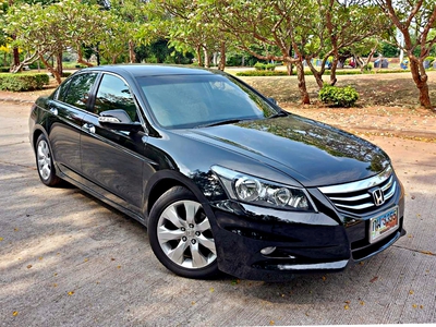 รถบ้าน รถมือสอง Honda Accord 2.0 i-VTEC รุ่น E เกียร์ Auto ปี 2011 Gen8 Minor Change โดย หญิงรถบ้าน รถมือสองขอนแก่น ราคาถูก ผ่อนสบาย
