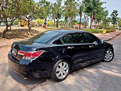 รถบ้าน รถมือสอง Honda Accord 2.0 i-VTEC รุ่น E เกียร์ Auto ปี 2011 Gen8 Minor Change โดย หญิงรถบ้าน รถมือสองขอนแก่น ราคาถูก ผ่อนสบาย