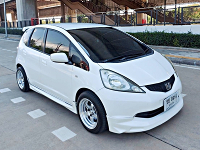 รถบ้าน รถมือสอง Honda Jazz 1.5 i-VTEC รุ่น V เกียร์ Auto ปี 2008 โดย หญิงรถบ้าน รถมือสองขอนแก่น ราคาถูก ผ่อนสบาย