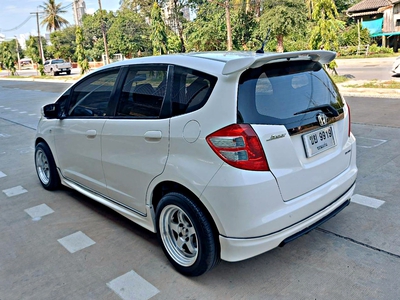 รถบ้าน รถมือสอง Honda Jazz 1.5 i-VTEC รุ่น V เกียร์ Auto ปี 2008 โดย หญิงรถบ้าน รถมือสองขอนแก่น ราคาถูก ผ่อนสบาย